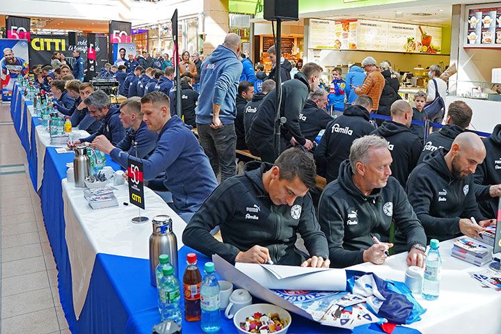 Holstein Kiel Autogrammstunde